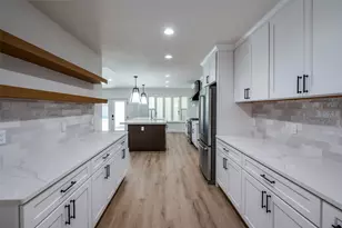 3772 Weeburn Dr, Dallas, TX 75229 - Photo 15
