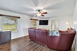 711 Apple Ln, Midlothian, TX 76065 - Photo 3