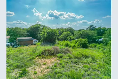 3414 Woodlake Drive, Granbury, TX 76048 - Photo 3
