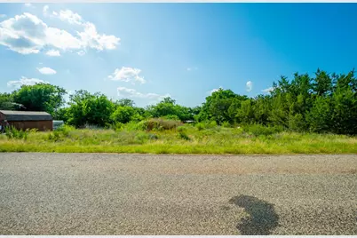 3414 Woodlake Drive, Granbury, TX 76048 - Photo 13