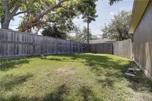 7708 Dentcrest, Dallas, TX 75254 - Photo 19