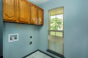 5738 Diana Dr, Garland, TX 75043 - Photo 19