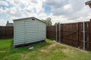 5738 Diana Dr, Garland, TX 75043 - Photo 25