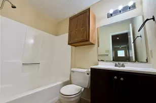 1301 Lovell Dr, Arlington, TX 76012 - Photo 3