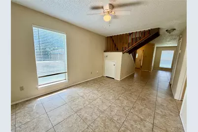 1301 Lovell Drive, Arlington, TX 76012 - Photo 5