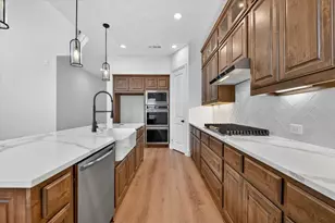 1053 Alberta Spruce Rd, Fort Worth, TX 76247 - Photo 5