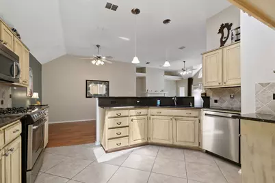 3817 Seminole Place, Carrollton, TX 75007 - Photo 11