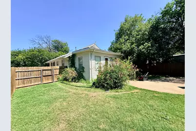 922 Plum Street, Graham, TX 76450 - Photo 19