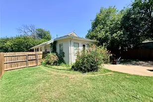922 Plum St, Graham, TX 76450 - Photo 19