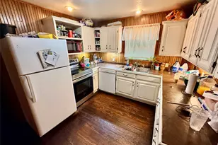922 Plum St, Graham, TX 76450 - Photo 11