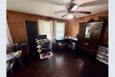922 Plum Street, Graham, TX 76450 - Photo 3