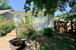 922 Plum St, Graham, TX 76450 - Photo 17