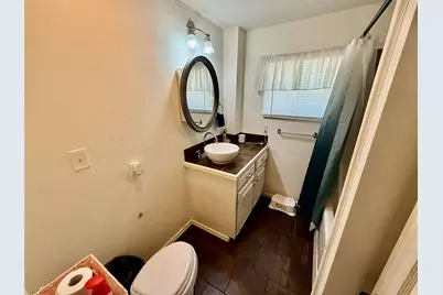 922 Plum Street, Graham, TX 76450 - Photo 7