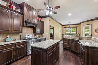 5707 Medinah Drive, Granbury, TX 76049 - Photo 9