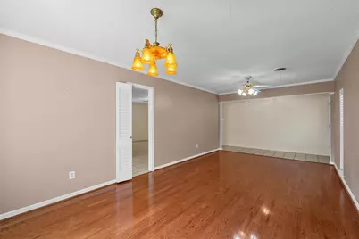 640 Cardinal Drive, Woodway, TX 76712 - Photo 9