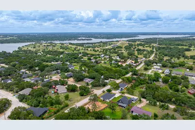 5900 S Lakeside Hills Court, Granbury, TX 76048 - Photo 33