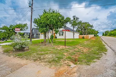 5900 S Lakeside Hills Court, Granbury, TX 76048 - Photo 3