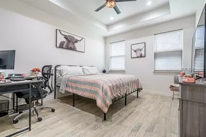 5900 S Lakeside Hills Court, Granbury, TX 76048 - Photo 17