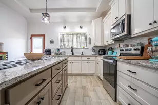 5900 S Lakeside Hills Ct, Granbury, TX 76048 - Photo 13