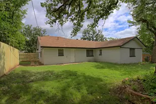 3424 Grady St, Forest Hill, TX 76119 - Photo 21