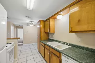1104 E High St, Terrell, TX 75160 - Photo 17