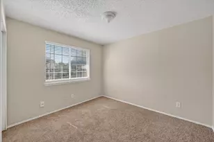 6611 Olivewood Dr, Arlington, TX 76001 - Photo 19