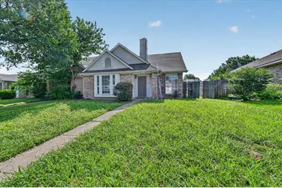 6611 Olivewood Drive, Arlington, TX 76001 - Photo 3