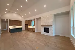 948 Schuberts Rd, Fort Worth, TX 76247 - Photo 3