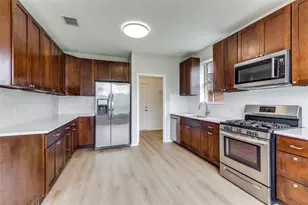 12161 Thicket Bend Dr, Fort Worth, TX 76244 - Photo 9