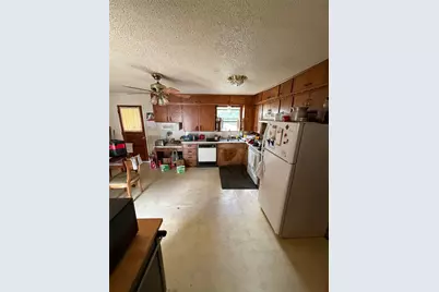 4405 Wayne Court N, Haltom City, TX 76117 - Photo 3