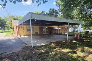 305 School House Rd, Paradise, TX 76073 - Photo 3