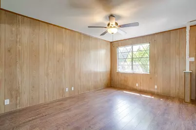 1413 Phillips Street, Cleburne, TX 76033 - Photo 17