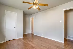 1413 Phillips St, Cleburne, TX 76033 - Photo 29