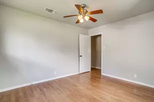 1413 Phillips St, Cleburne, TX 76033 - Photo 25