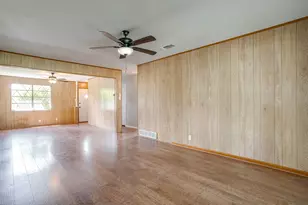 1413 Phillips St, Cleburne, TX 76033 - Photo 13