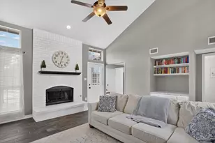 261 Magnolia Dr, Coppell, TX 75019 - Photo 5