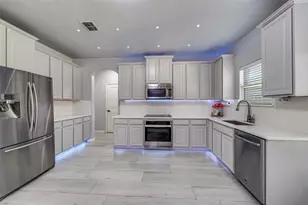 11705 Yarmouth Ln, Frisco, TX 75036 - Photo 9