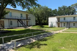 312 W Rentz Street W, Weatherford, TX 76086 - Photo 3