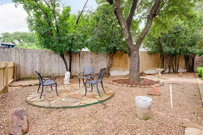 709 Chaffee Court, Arlington, TX 76006 - Photo 3
