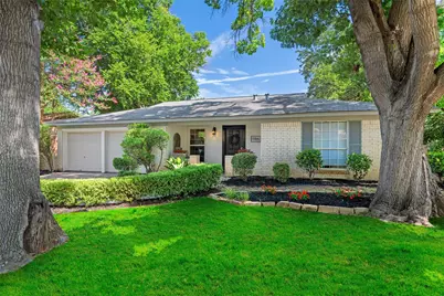 1705 Manchester Drive, Arlington, TX 76012 - Photo 1