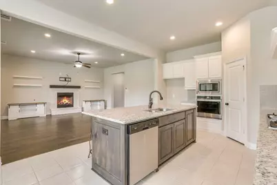 131 Hawks Ridge Trail, Burleson, TX 76028 - Photo 11