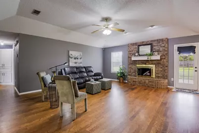 257 Spring Brook Drive, Mansfield, TX 76063 - Photo 5