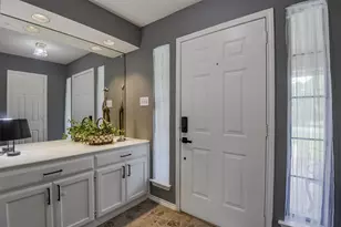 257 Spring Brook Dr, Mansfield, TX 76063 - Photo 3