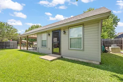 1607 Chaucer Drive, Cleburne, TX 76033 - Photo 35