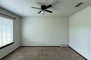 413 N Trail St, Crowley, TX 76036 - Photo 5