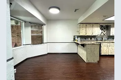 413 N Trail Street, Crowley, TX 76036 - Photo 9