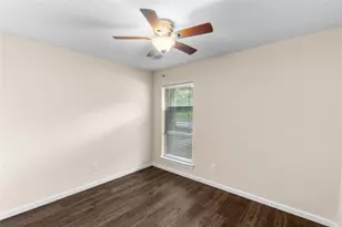 1121 Sam Houston Dr, Garland, TX 75042 - Photo 15