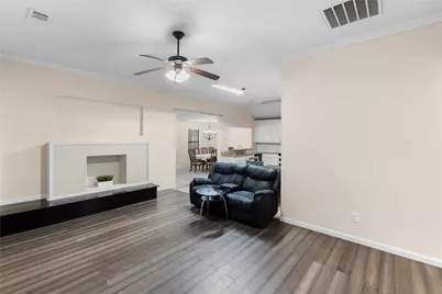 1121 Sam Houston Drive, Garland, TX 75042 - Photo 3