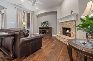 201 Joplin Dr, McKinney, TX 75071 - Photo 9