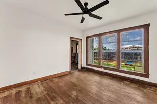 210 S 5th St, Gatesville, TX 76528 - Photo 23